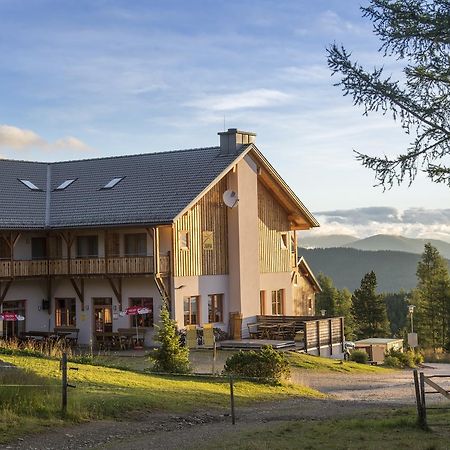 Jufa Hotel Hochrindl Bagian luar foto