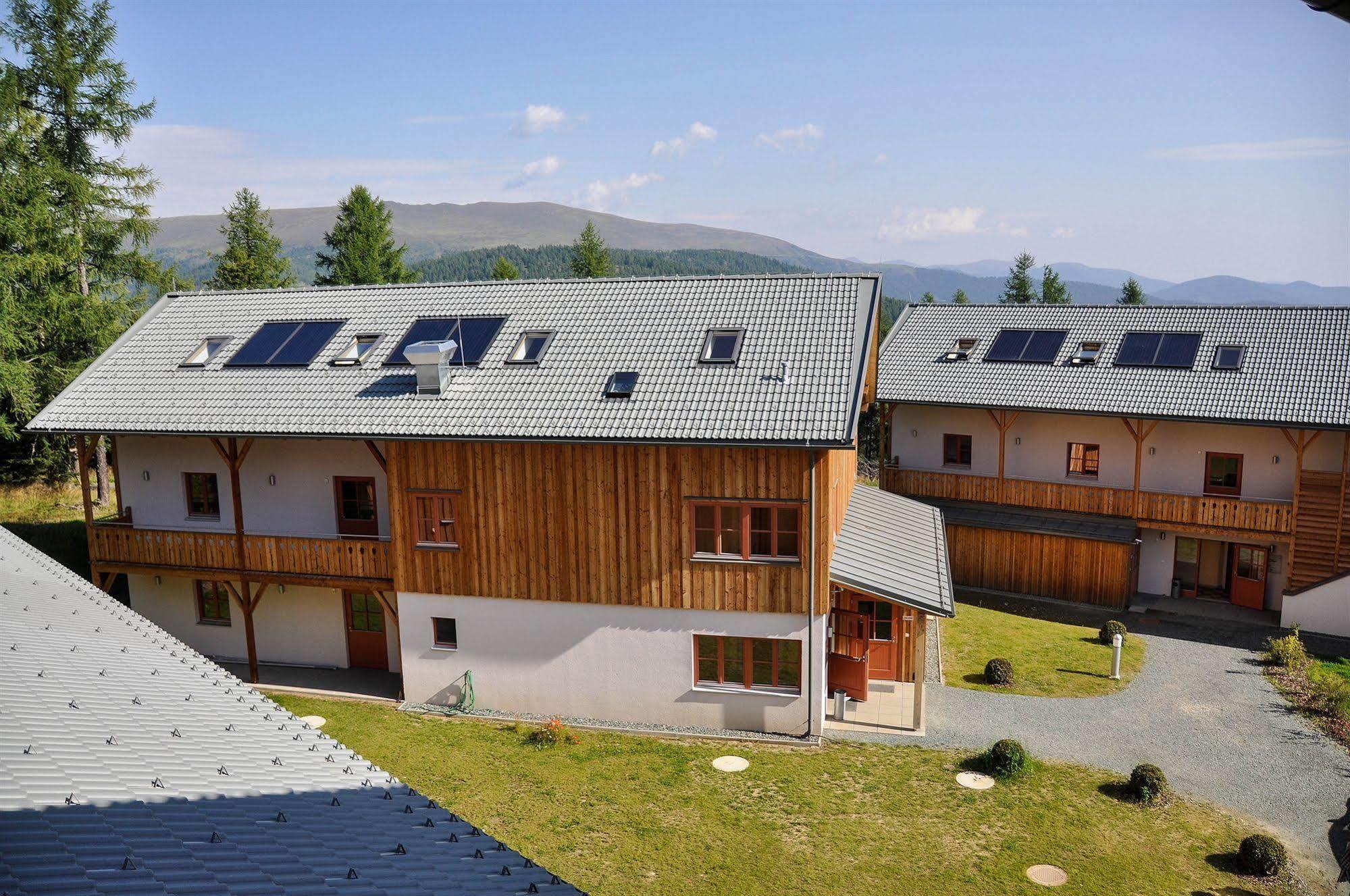 Jufa Hotel Hochrindl Bagian luar foto